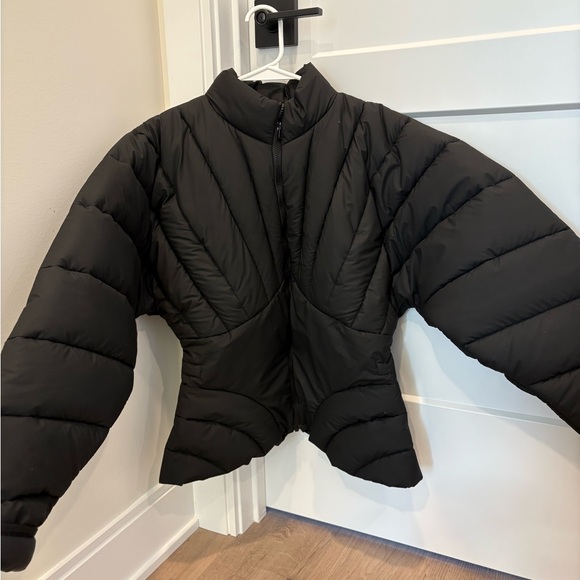 Khy Jackets & Blazers - KhySculpted Puffer in black size large runs small